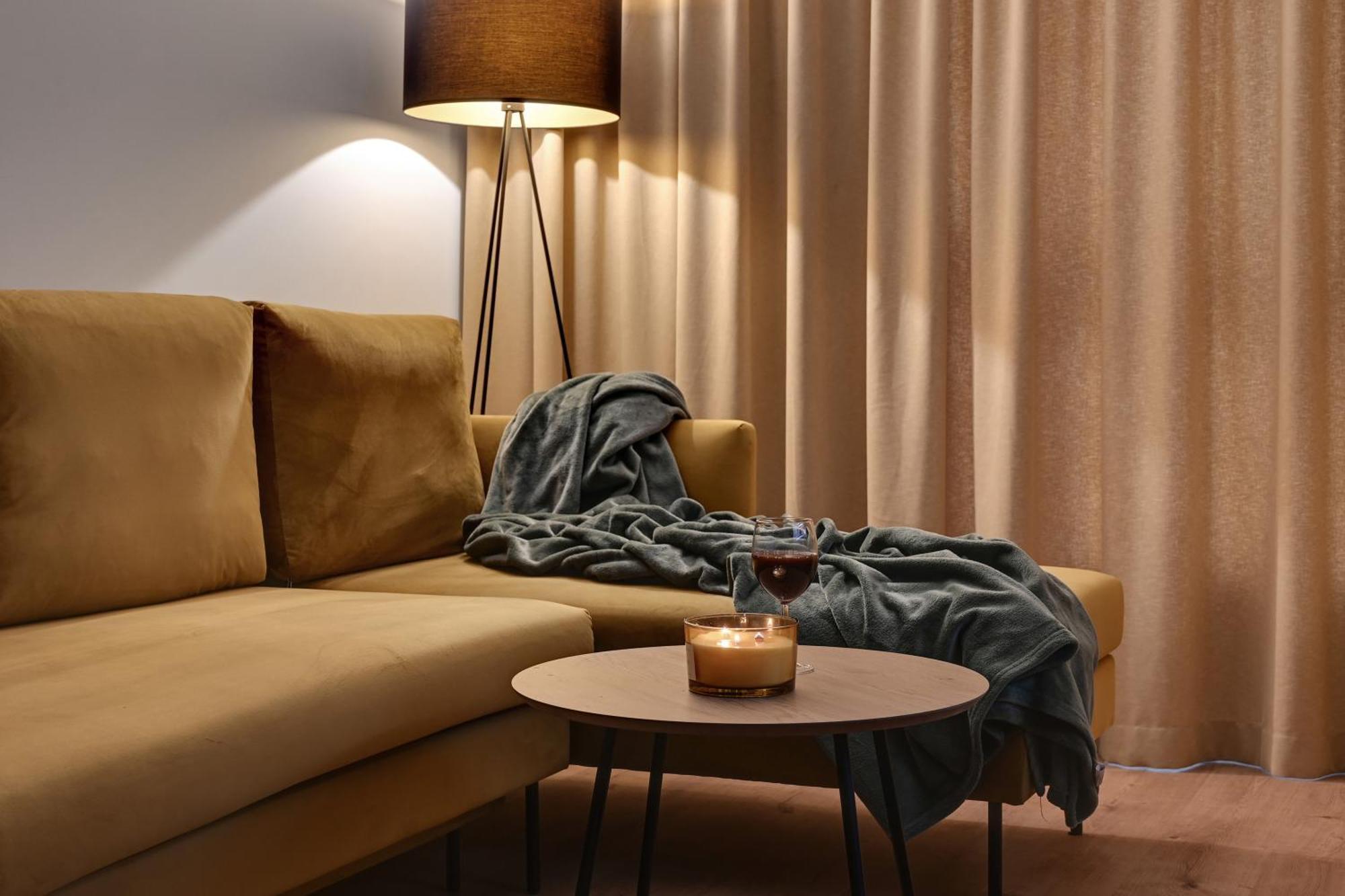 Doki Living - Foodhall & Parking By Downtown Apartments 格但斯克 外观 照片