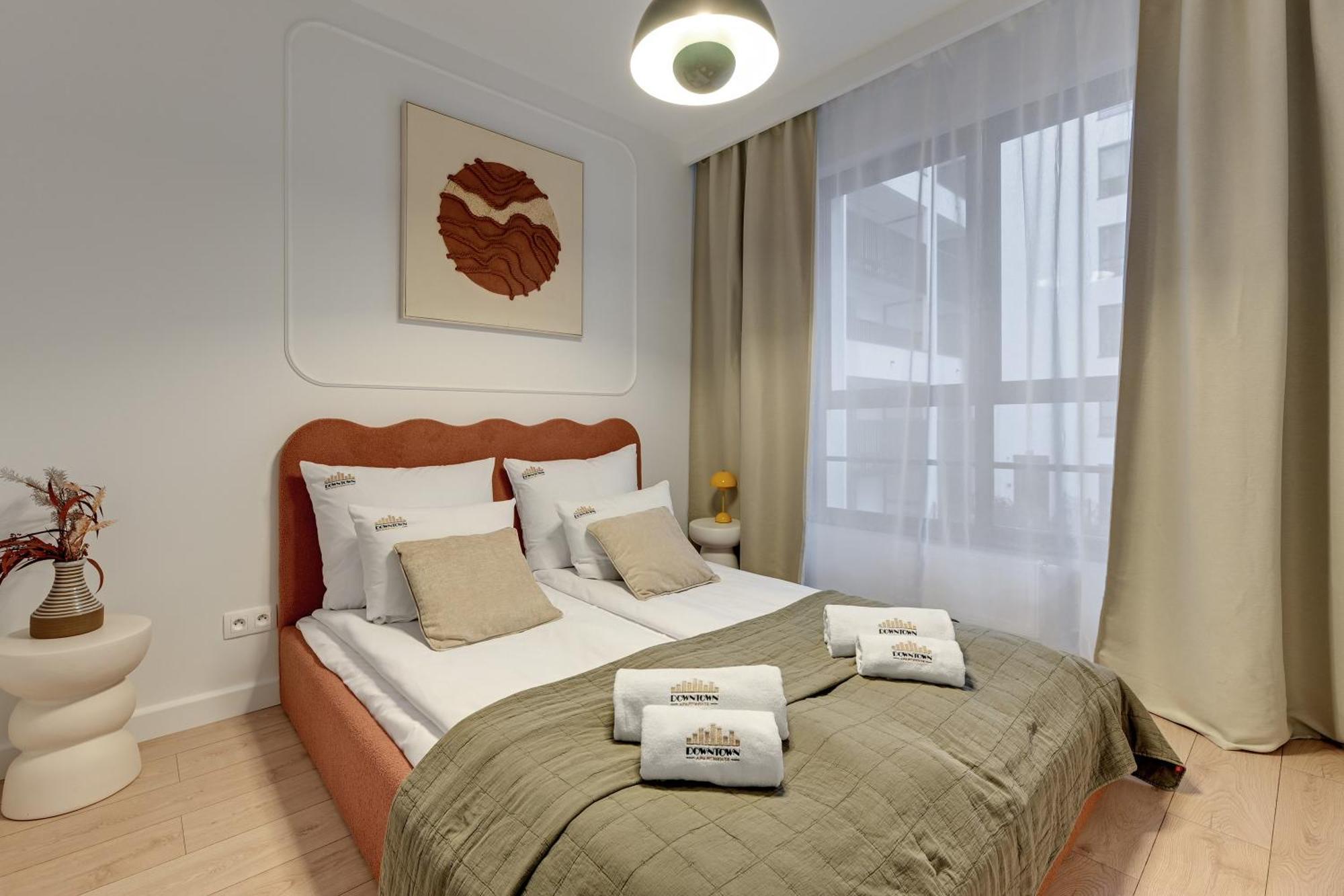 Doki Living - Foodhall & Parking By Downtown Apartments 格但斯克 外观 照片