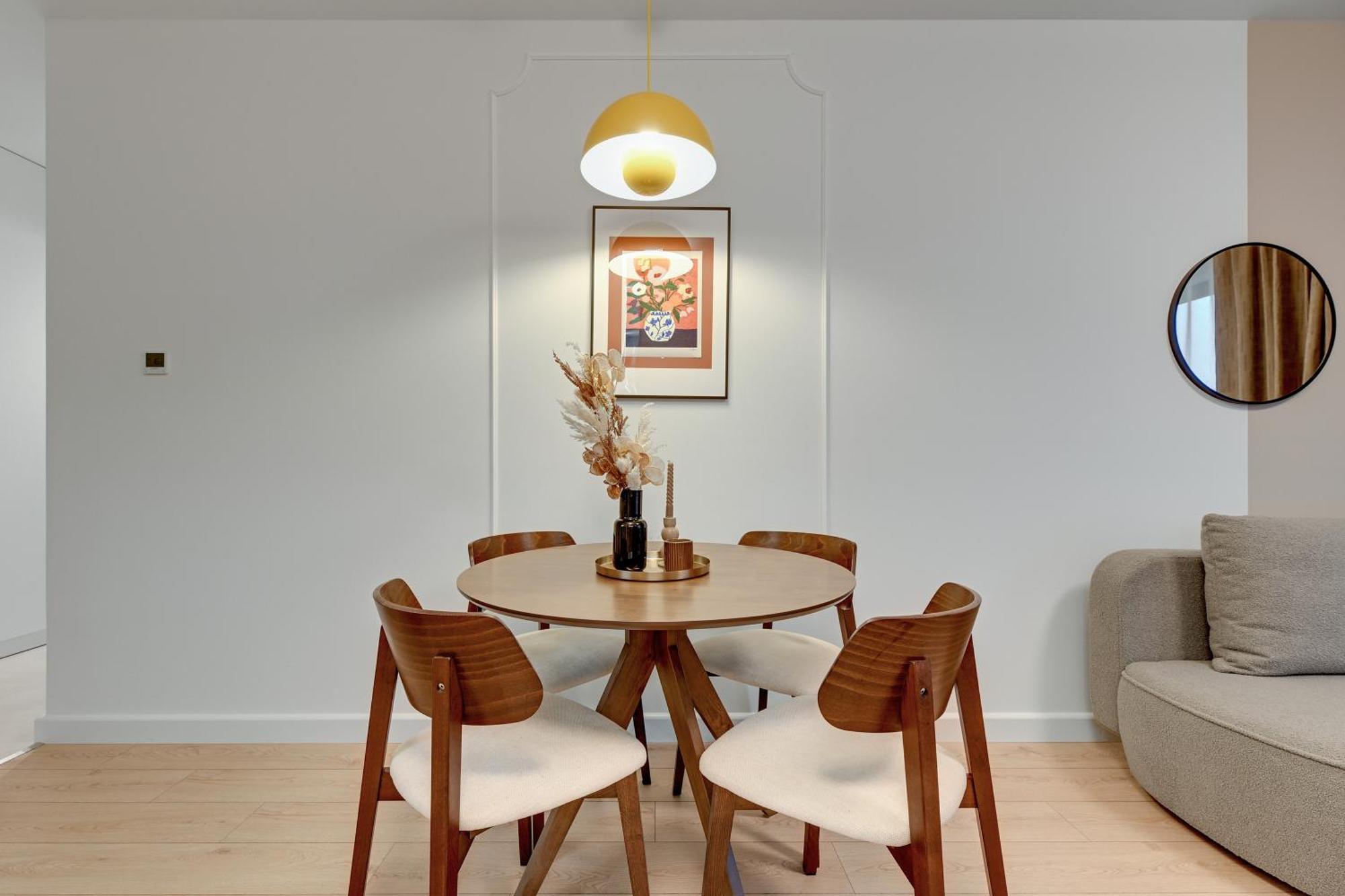 Doki Living - Foodhall & Parking By Downtown Apartments 格但斯克 外观 照片